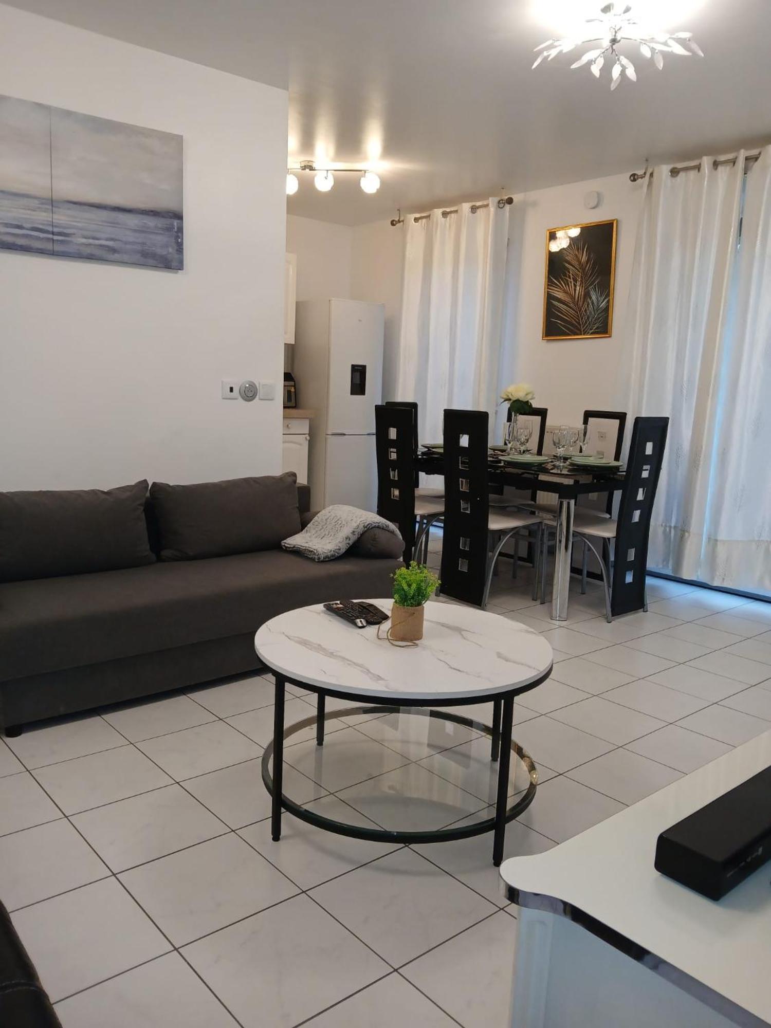 Apart-Chic-Les-Ulis With Balcon, Terrasse And Parking ليه أوليز المظهر الخارجي الصورة